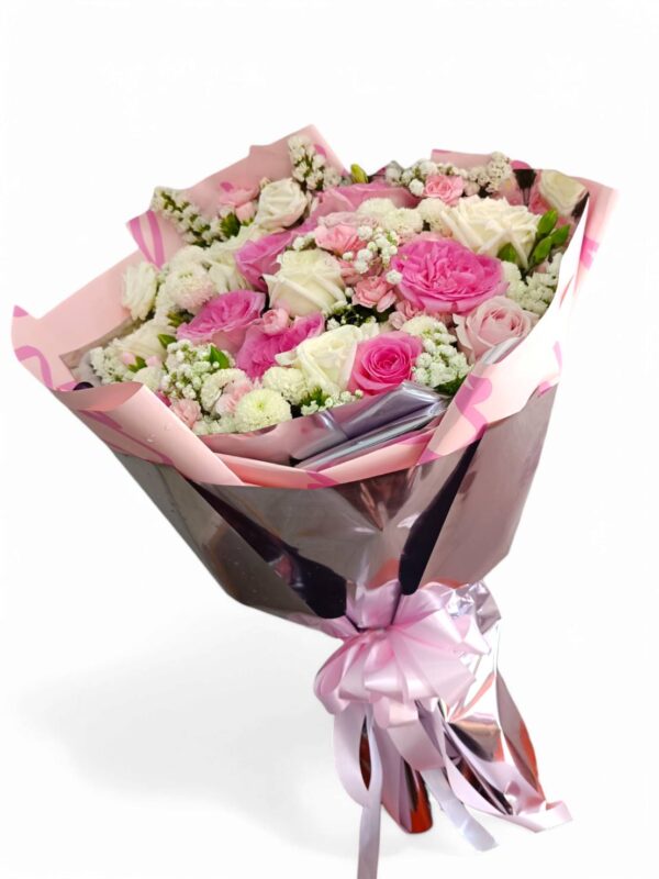 Lovely pink: Medium sized white and pink roses