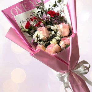 A bouquet of 5 pink roses, I love you.