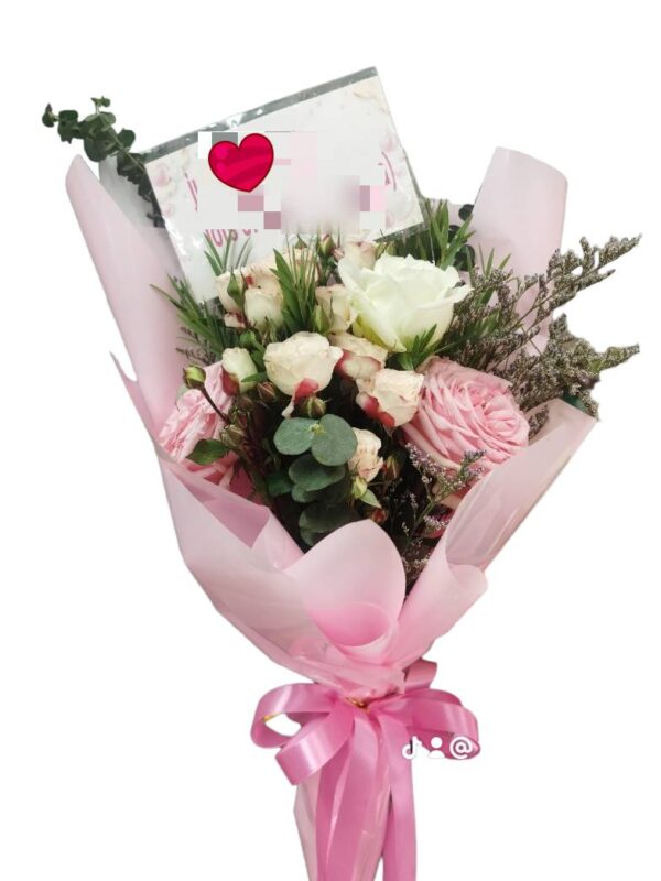 Bouquet of white and pink roses