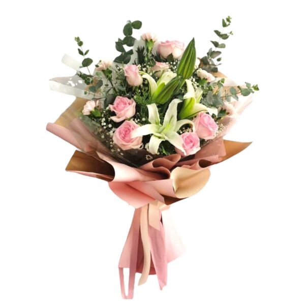 Bouquet of roses and lilies