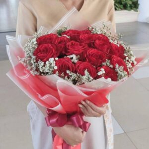 ช่อดอกกุหลาบแดง 19 ดอกกระดาษสีแดง