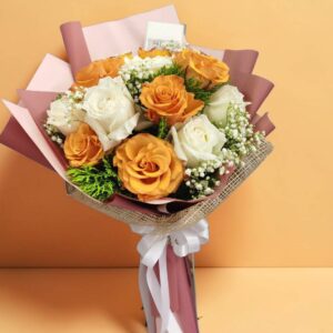ช่อดอกกุหลาบสีส้มผสมกับสีขาวรวม 11 ดอก